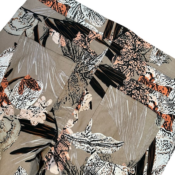 🖤Jules & Leopold Floral Crop Pants🖤 - Picture 3 of 8